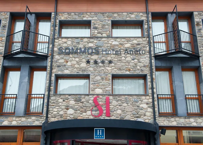 Sommos Aneto ホテル 4*