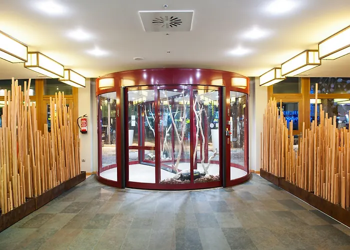 Hotell Sommos Aneto 4*